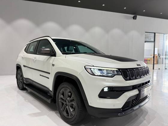 JEEP COMPASS 1.3 T270 TURBO FLEX LONGITUDE AT6 JEEP COMPASS 1.3 T270 TURBO FLEX LONGITUDE AT6